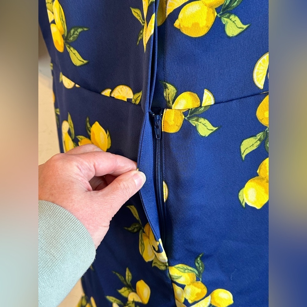 Banana Republic Navy Blue with Lemons Print Ruffle Shorts Tie Belt Romper Sz 4 - Picture 5 of 14